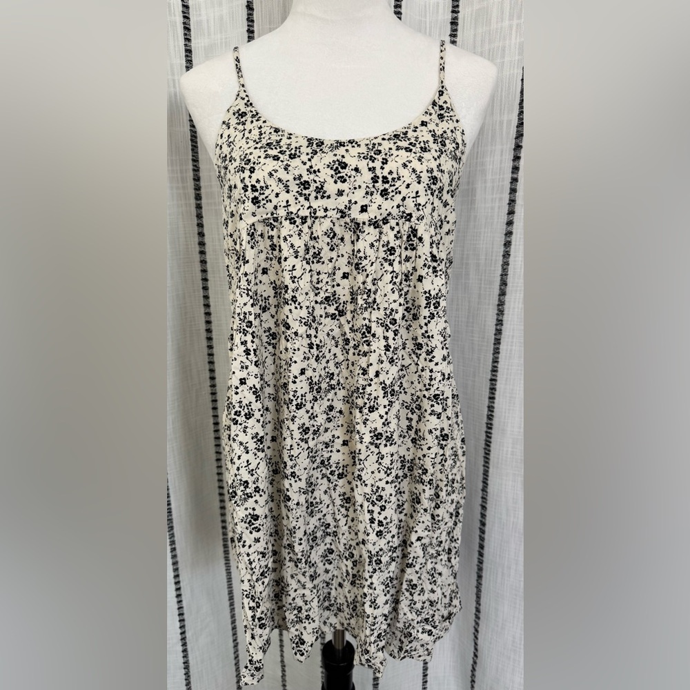 Volcom black and white floral dress